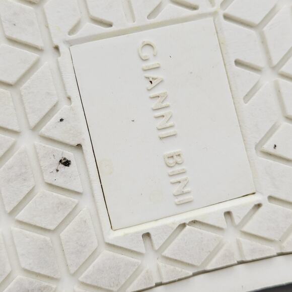 Gianni Bini Luxine Jeweled Beige Slip-One Sneaker Size 9 M - Picture 13 of 13